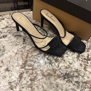 Lulu's Elegant Black mini Heel
